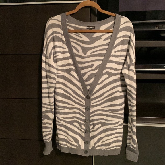 💥3/$20💥 Zebra print cardigan - Picture 1 of 3